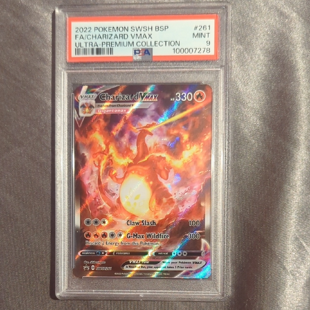 PSA 9 Mint Charizard VMAX Ultra Premium Collection Card #261/2022